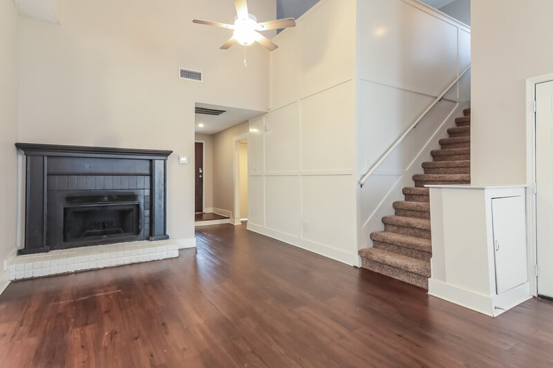 2,015/Mo, 1141 Paintbrush St Mesquite, TX 75149 Living Room View 3