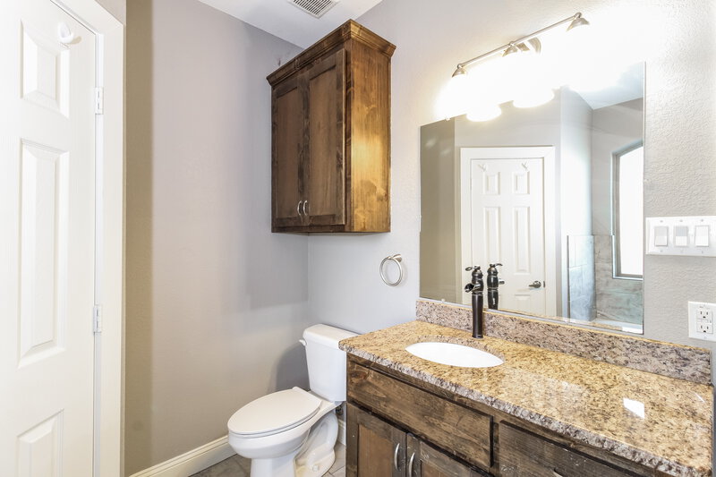 2,235/Mo, 1219 Saturn Drive Cedar Hill, TX 75104 Main Bathroom View 2