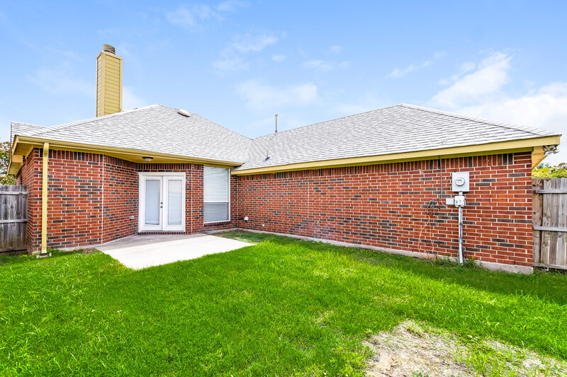 2,130/Mo, 1213 Clear Creek Dr Mesquite, TX 75181 Rear View
