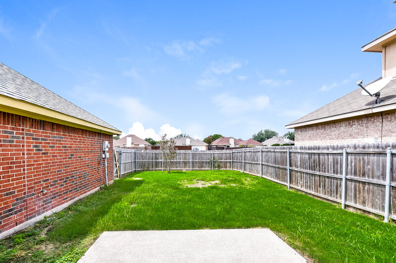 2,130/Mo, 1213 Clear Creek Dr Mesquite, TX 75181 Rear View 2