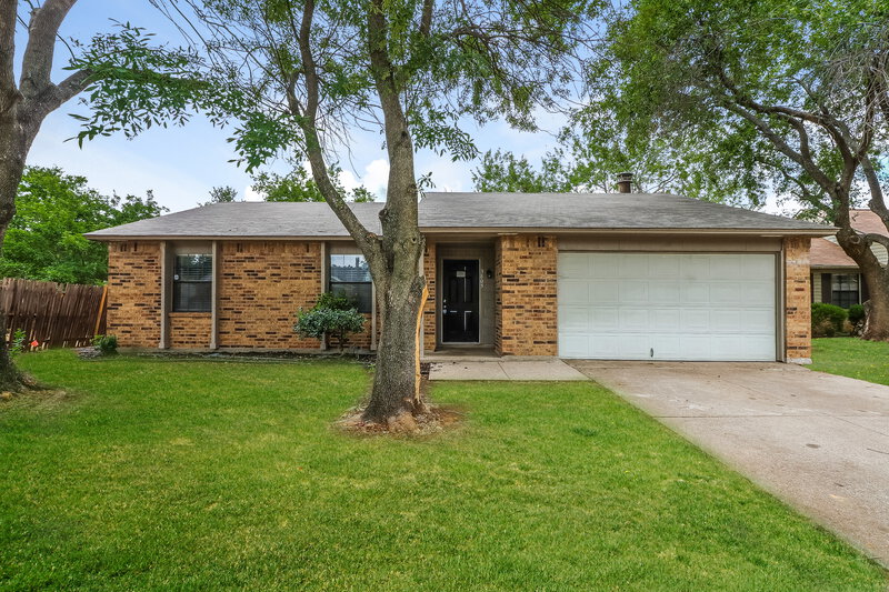 1,890/Mo, 3805 Bee Tree Lane Fort Worth, TX 76133 External View