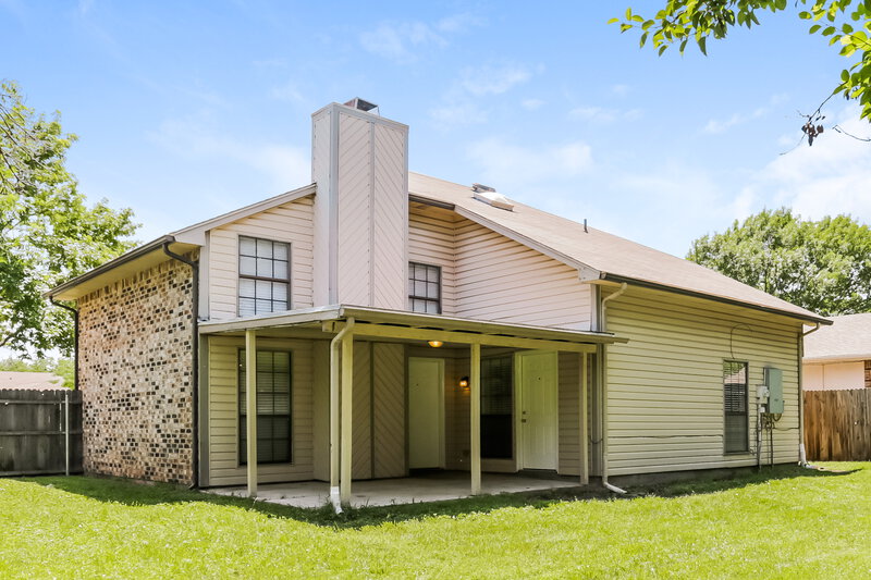 1,990/Mo, 3124 Woodlark Fort Worth, TX 76123 Rear View