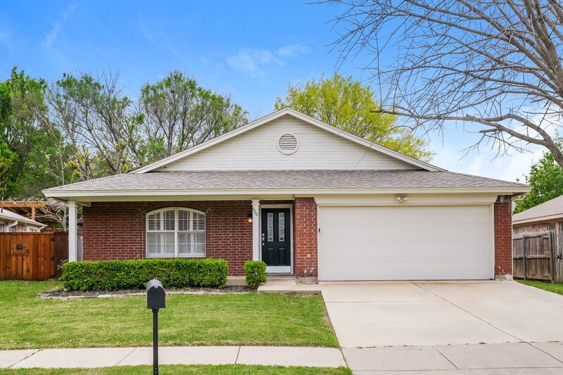 2,200/Mo, 920 Tennessee Trail Arlington, TX 76017 External View