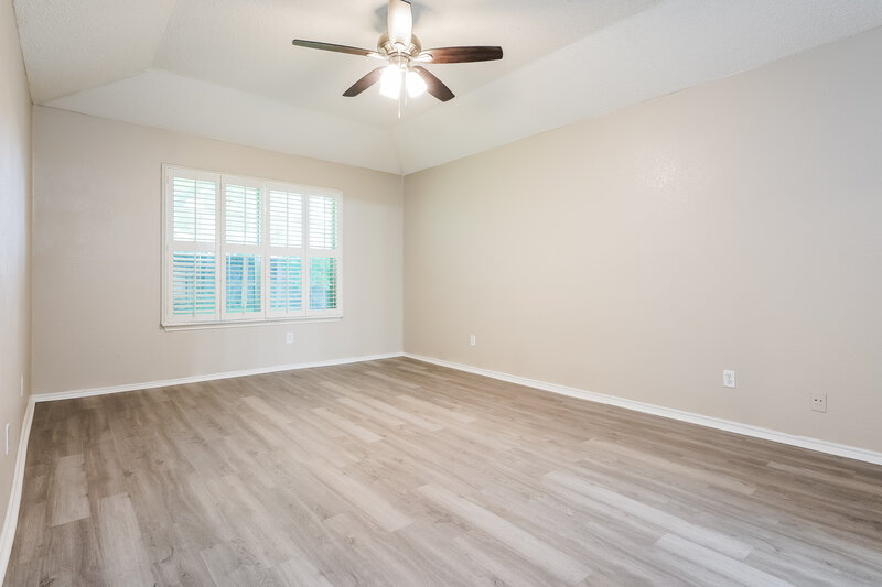 2,200/Mo, 920 Tennessee Trail Arlington, TX 76017 Main Bedroom View