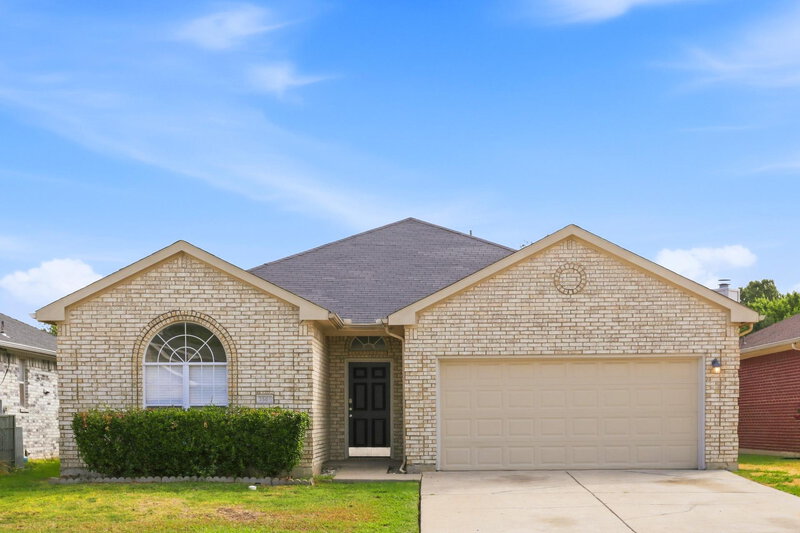 2,320/Mo, 3507 Cydnie Ann Ct Arlington, TX 76014 External View