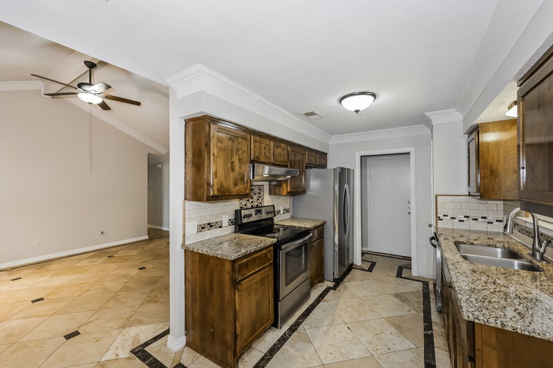 2,090/Mo, 3400 Meadowmoor St. Fort Worth, TX 76133 Kitchen View 2