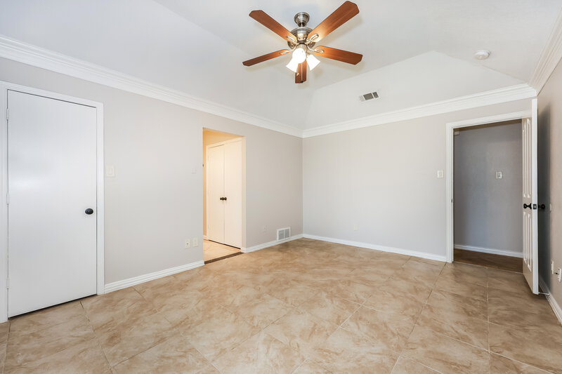 2,090/Mo, 3400 Meadowmoor St. Fort Worth, TX 76133 Main Bedroom View 2