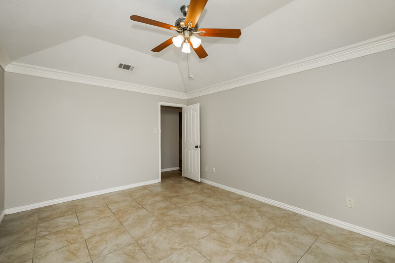 0/Mo, 3400 Meadowmoor St. Fort Worth, TX 76133 Main Bedroom View 2