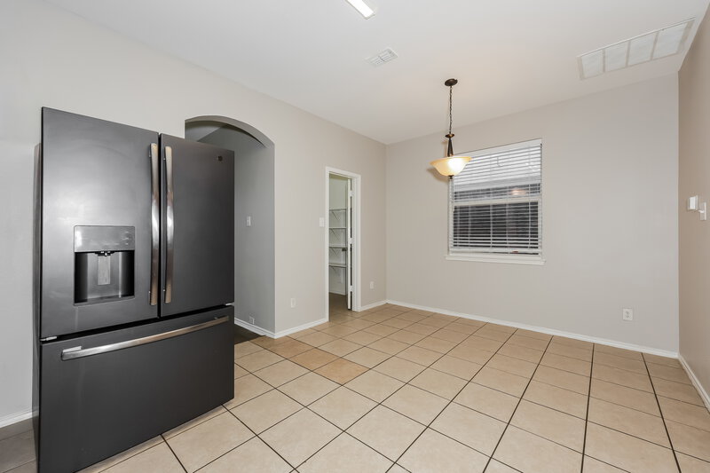 2,585/Mo, 1253 Spring Water Drive Lancaster, TX 75134 Kitchen View