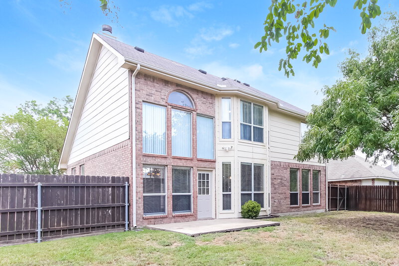 2,515/Mo, 3703 Sycamore Ln. Rockwall, TX 75032 Rear View