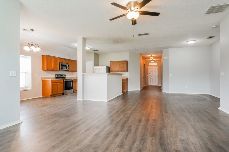 2,060/Mo, 1514 Wavecrest Glenn Heights, TX 75154 Dining Room View