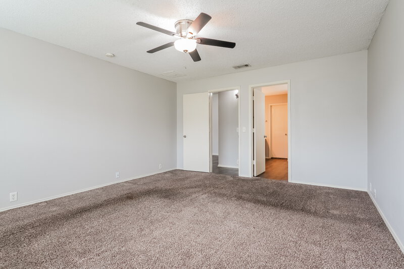 2,060/Mo, 1514 Wavecrest Glenn Heights, TX 75154 Main Bedroom View 2