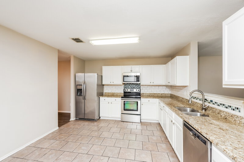 2,655/Mo, 3032 Picket Fence Drive Lancaster, TX 75134 Kitchen View