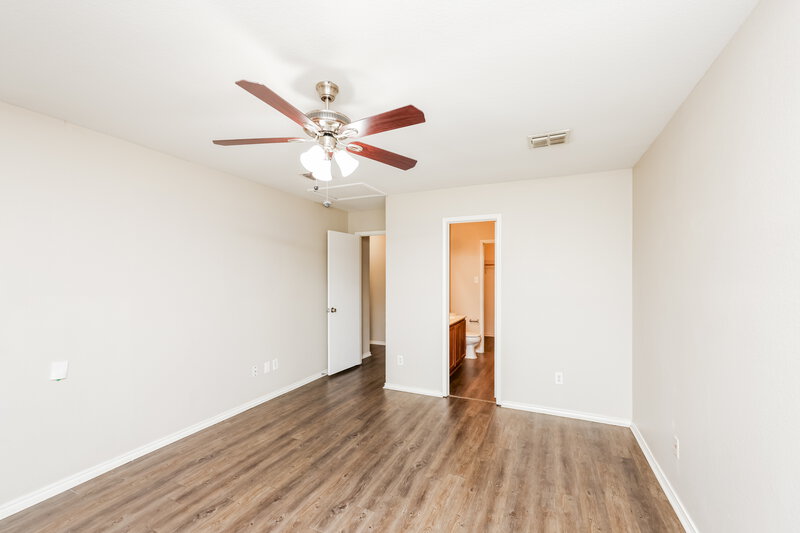 2,655/Mo, 3032 Picket Fence Drive Lancaster, TX 75134 Main Bedroom View 2