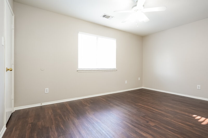 2,530/Mo, 9741 Stoney Bridge Rd Fort Worth, TX 76108 Bedroom View 2
