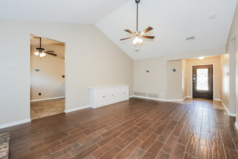 2,030/Mo, 123 Woodcreek Dr Rockwall, TX 75032 Living Room View