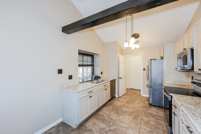 2,030/Mo, 123 Woodcreek Dr Rockwall, TX 75032 Kitchen View 2