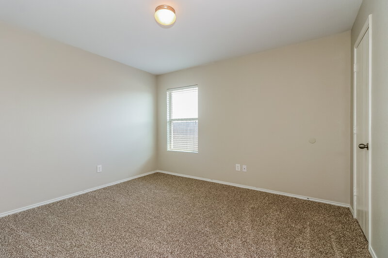 2,345/Mo, 1624 Queens Brook Ln Fort Worth, TX 76140 Bedroom View 3