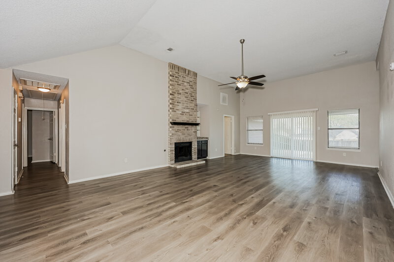 2,125/Mo, 2221 Collier Court Lancaster, TX 75146 Living Room View