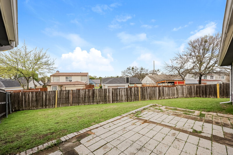 2,125/Mo, 2221 Collier Court Lancaster, TX 75146 Backyard View