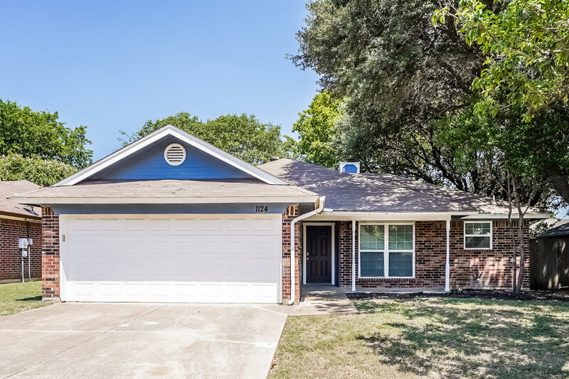 1,945/Mo, 1124 W Hills Terrace Saginaw, TX 76179 External View