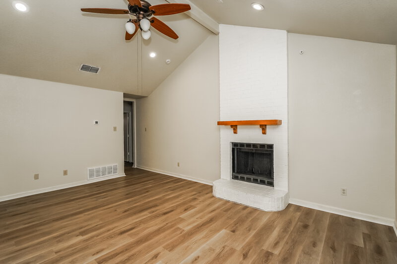 1,945/Mo, 1124 W Hills Terrace Saginaw, TX 76179 Misc View