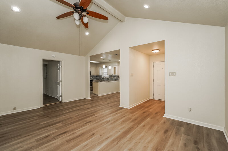 1,945/Mo, 1124 W Hills Terrace Saginaw, TX 76179 Misc View 3