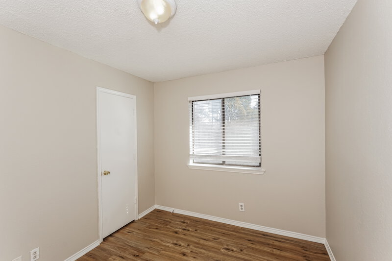 2,510/Mo, 2200 Wembley Downs Dr. Arlington, TX 76017 Main Bedroom View 2