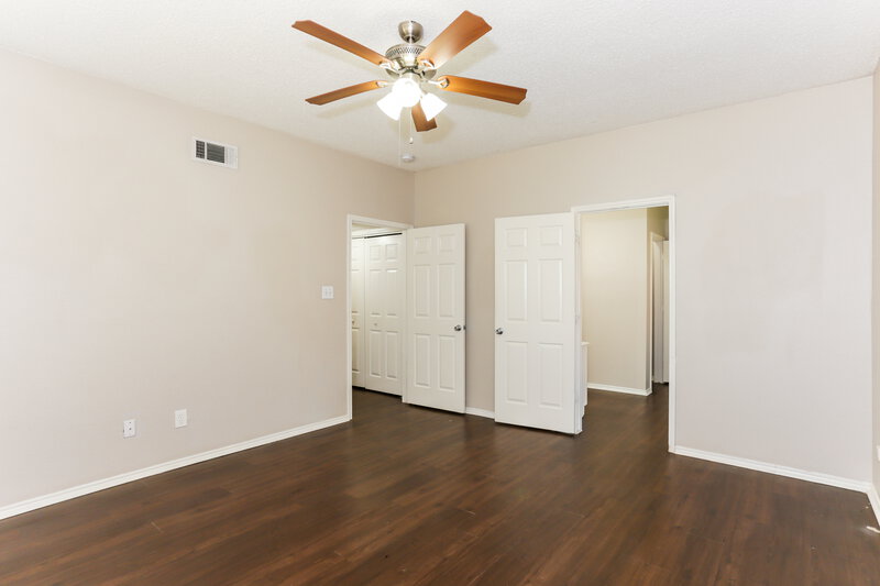 2,360/Mo, 317 Pebblebrook Ln. Glenn Heights, TX 75154 Main Bedroom View 2
