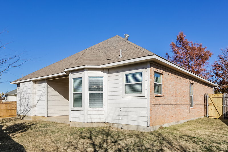 1,800/Mo, 9328 Rhoni Ct Fort Worth, TX 76140 Rear View