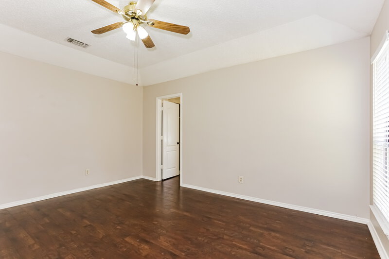 2,620/Mo, 7312 Meadow Creek Dr. Fort Worth, TX 76133 Main Bedroom View 2