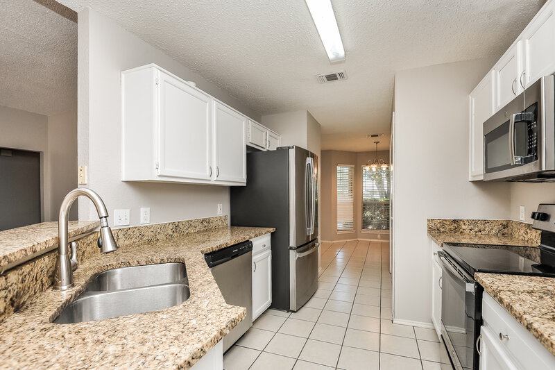 1,945/Mo, 1040 Glencrest Dr. Cedar Hill, TX 75104 Kitchen View