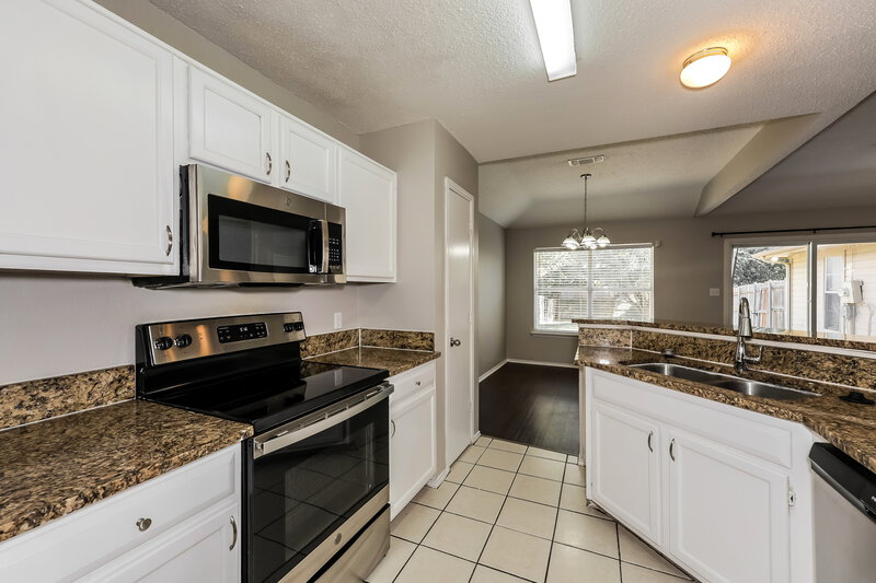 2,120/Mo, 1040 Glencrest Dr. Cedar Hill, TX 75104 Kitchen View 2
