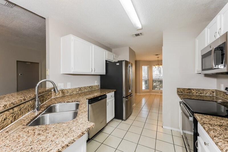 2,120/Mo, 1040 Glencrest Dr. Cedar Hill, TX 75104 Kitchen View 3