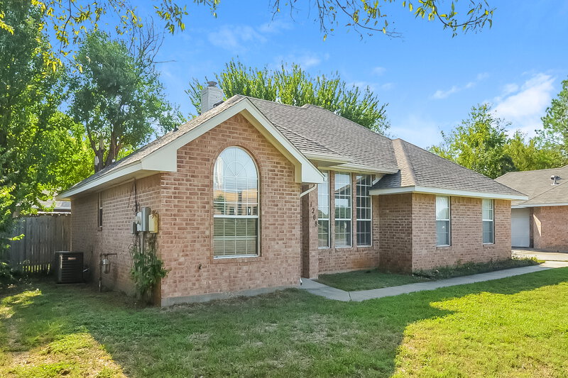 1,695/Mo, 1208 Audra Lane Denton, TX 76209 Front View