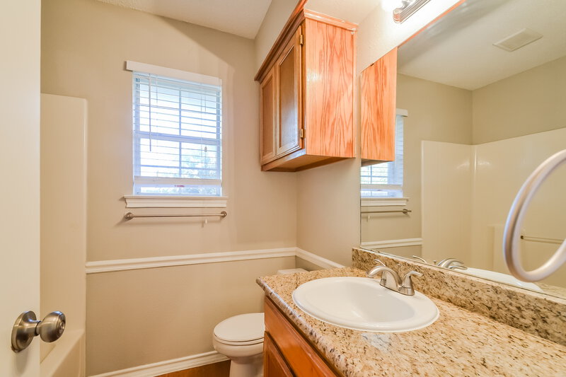 1,695/Mo, 1208 Audra Lane Denton, TX 76209 Bathroom View 2