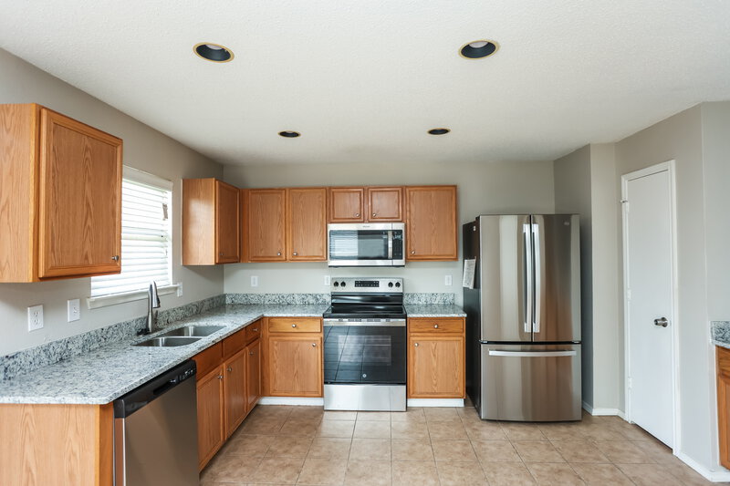 2,390/Mo, 604 Snapdragon Ln Desoto, TX 75115 Kitchen View
