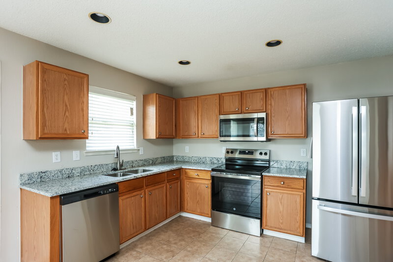2,390/Mo, 604 Snapdragon Ln Desoto, TX 75115 Kitchen View 2