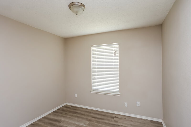 2,390/Mo, 604 Snapdragon Ln Desoto, TX 75115 Bedroom View