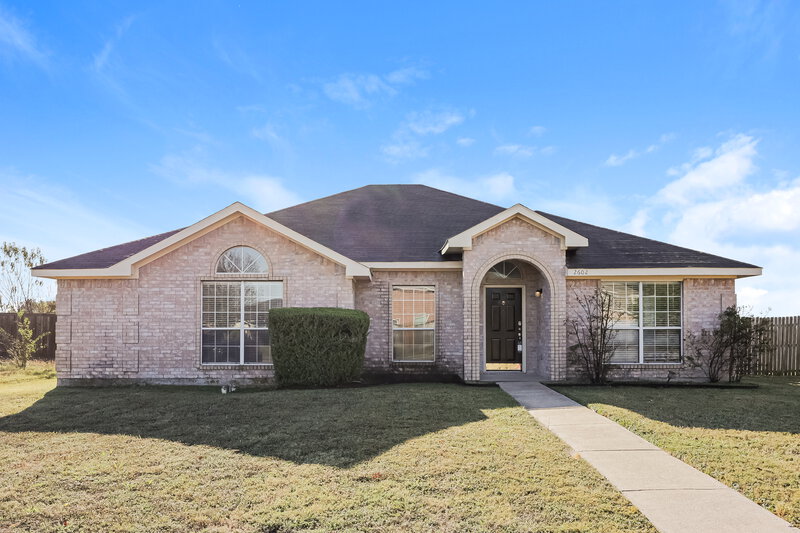2,150/Mo, 2602 Pioneer Ln Lancaster, TX 75146 External View