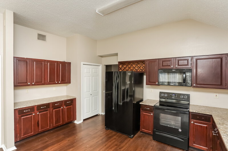 2,260/Mo, 1205 Dandelion Dr Cedar Hill, TX 75104 Kitchen View