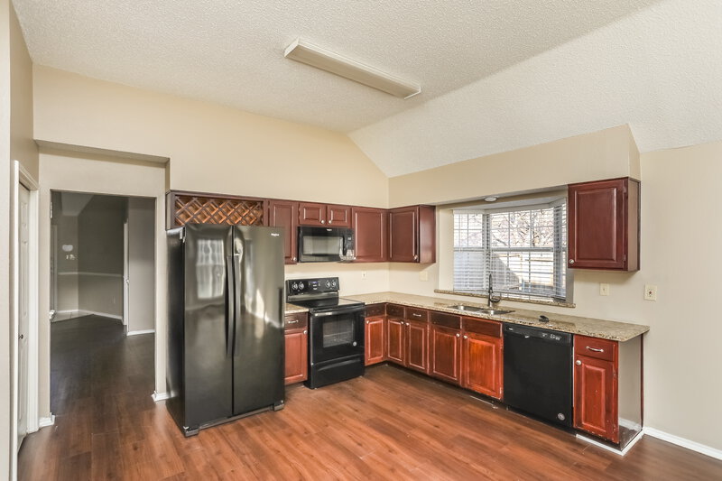 2,260/Mo, 1205 Dandelion Dr Cedar Hill, TX 75104 Kitchen View 2