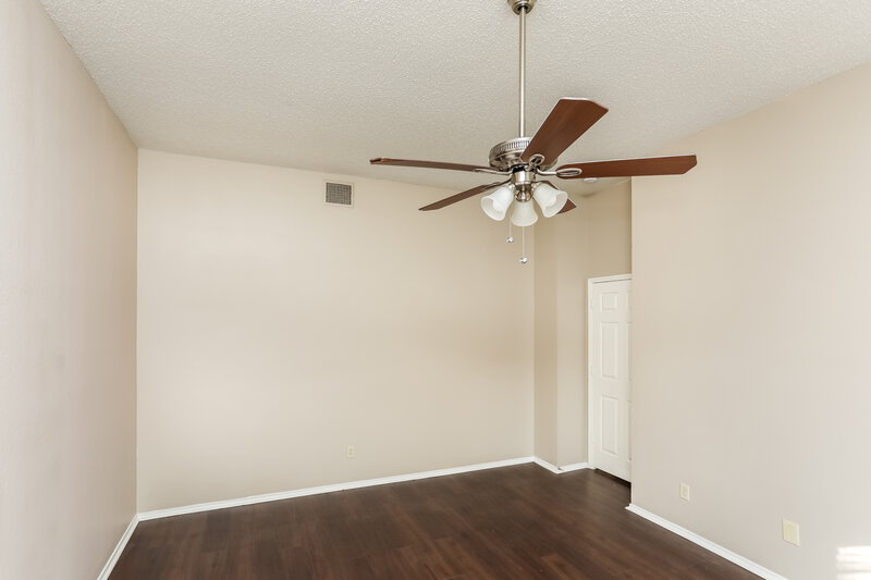 2,260/Mo, 1205 Dandelion Dr Cedar Hill, TX 75104 Main Bedroom View