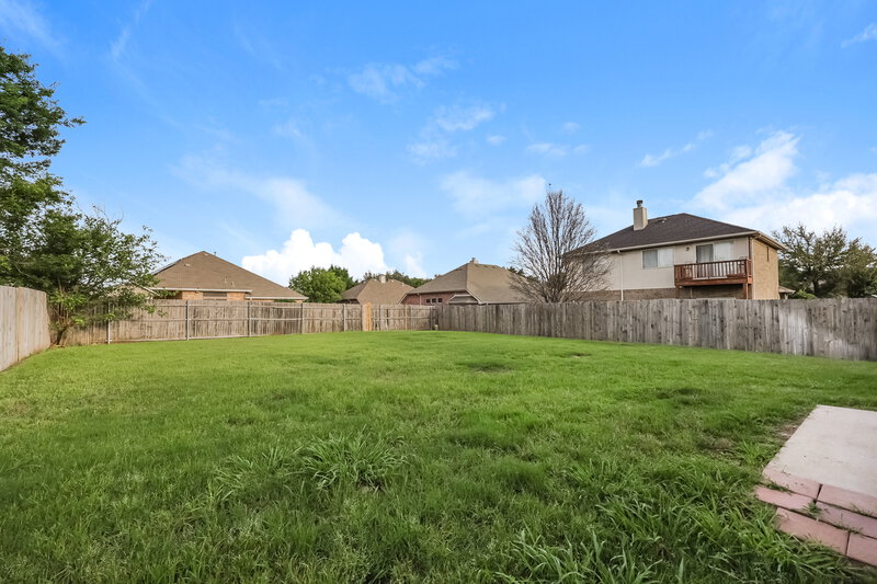 1,985/Mo, 508 Pine St Crowley, TX 76036 Rear View