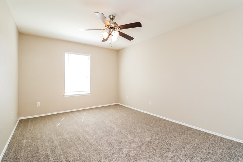 2,200/Mo, 1247 Cleardale Drive Dallas, TX 75232 Main Bedroom View
