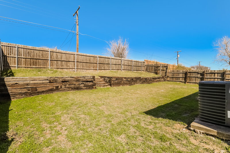 2,200/Mo, 1247 Cleardale Drive Dallas, TX 75232 Exterior View