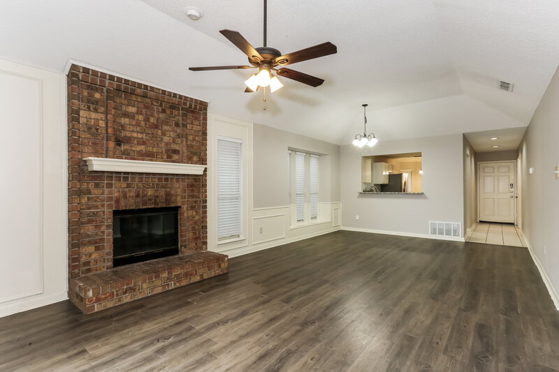 1,780/Mo, 1505 Gainsborough Way Fort Worth, TX 76134 Living Room View