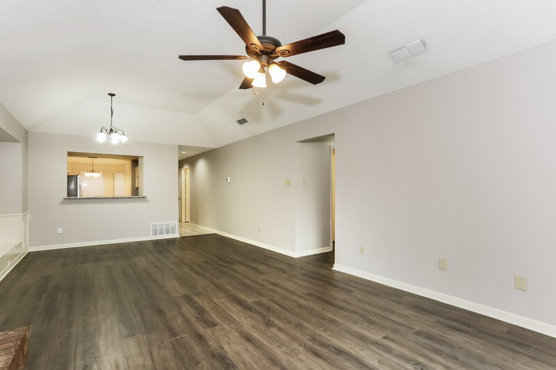 1,780/Mo, 1505 Gainsborough Way Fort Worth, TX 76134 Living Room View 2