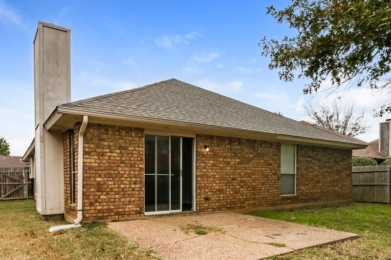 1,780/Mo, 1505 Gainsborough Way Fort Worth, TX 76134 Rear View