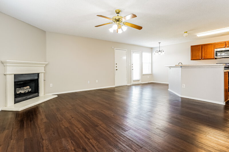 2,430/Mo, 617 Arbor Dr Cedar Hill, TX 75104 Family Room View